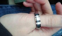 Как правильно носить кольца на пальцах женщине: фото и значение